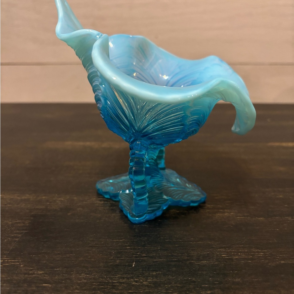 1905 Westmoreland aqua opalescent leaf chalice/vase